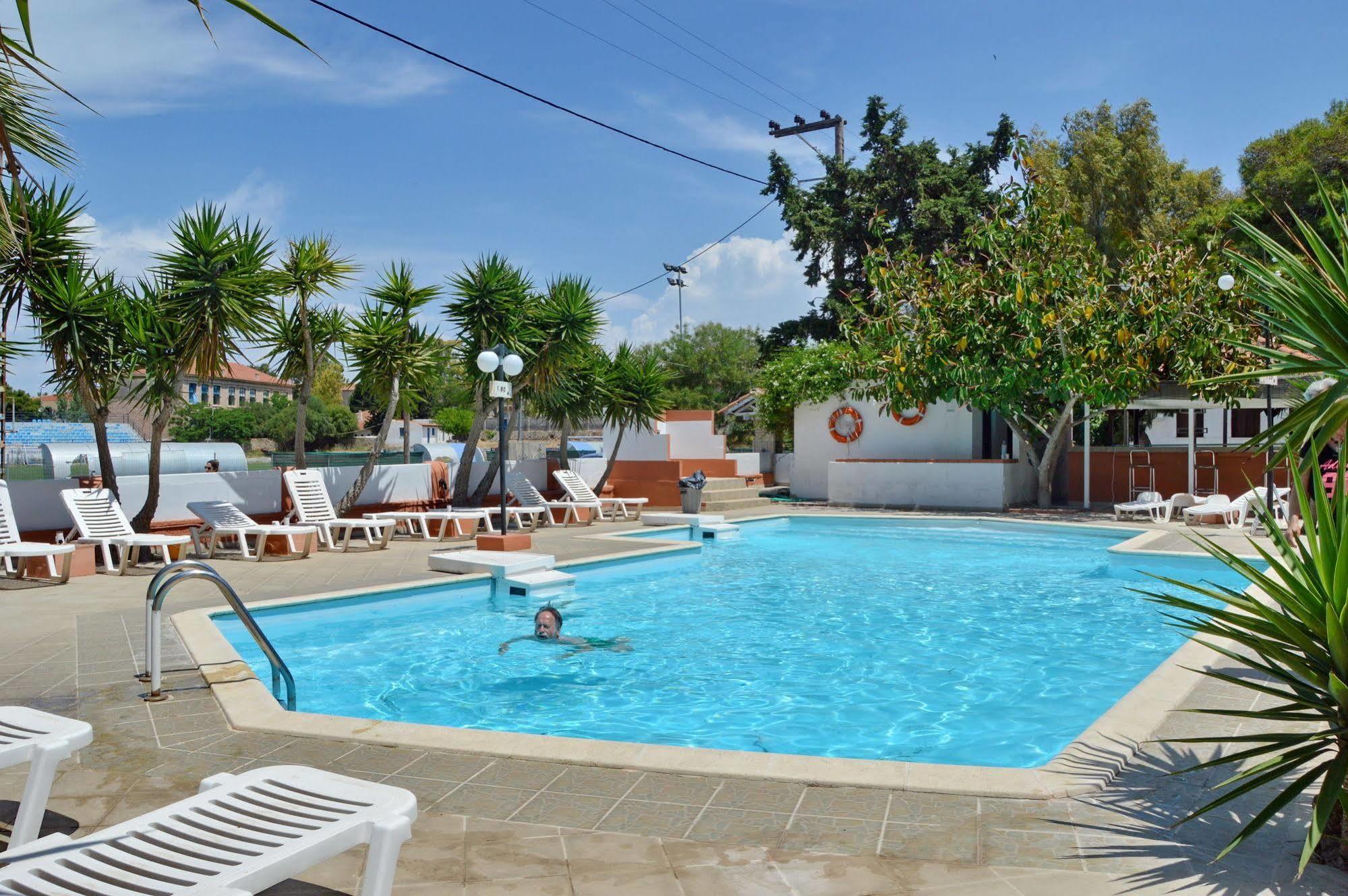 Miranta Hotel - Apartments & Studios Aegina Esterno foto